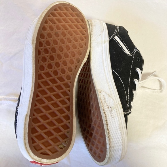 Kids black and white VANS sneakers size 1 - Picture 5 of 5